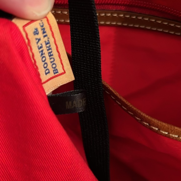 Dooney & Bourke soft leather tote with/Serial # - Picture 8 of 13